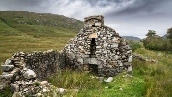 irish-famine-workhouse